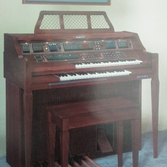 Vintage Baldwin MCO series organ - Picture 1 of 8